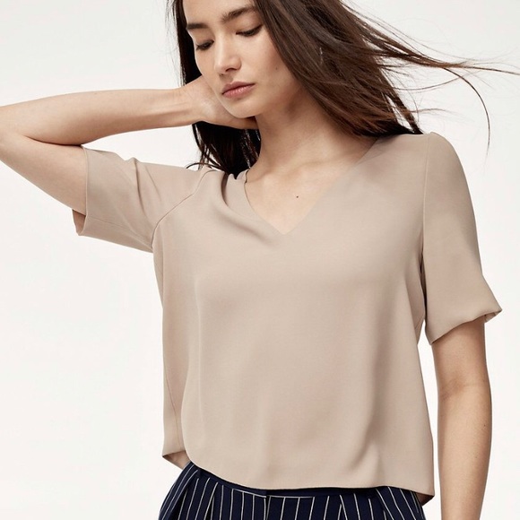Aritzia Tops - Babaton Randy blouse❤️ Beautiful crepe fabric❤️